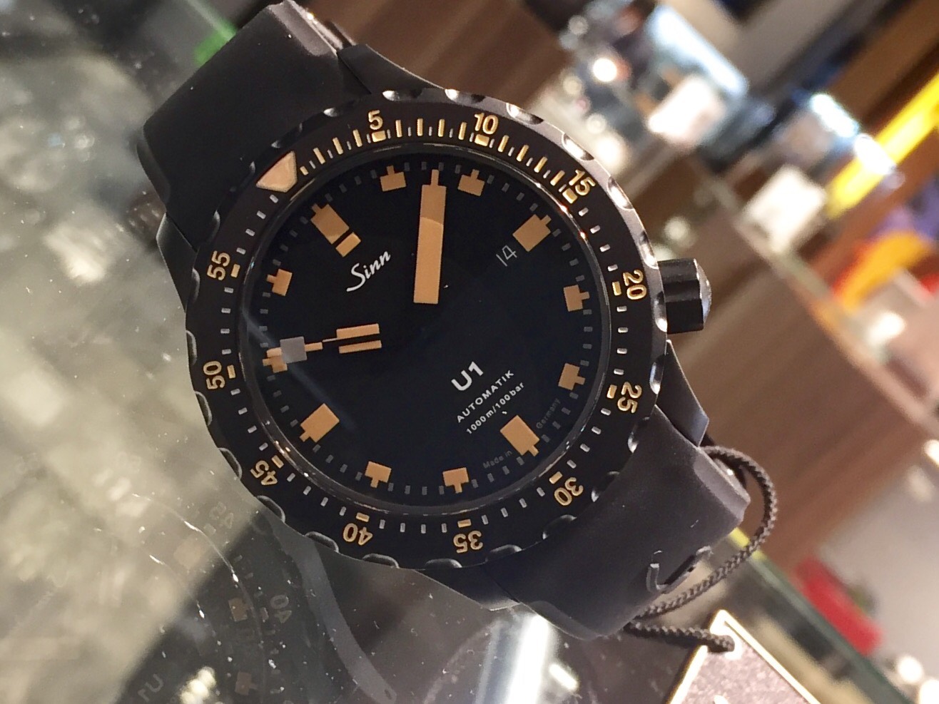 ジン！！U1.S.E！！ | ブランド腕時計の正規販売店 A.M.I